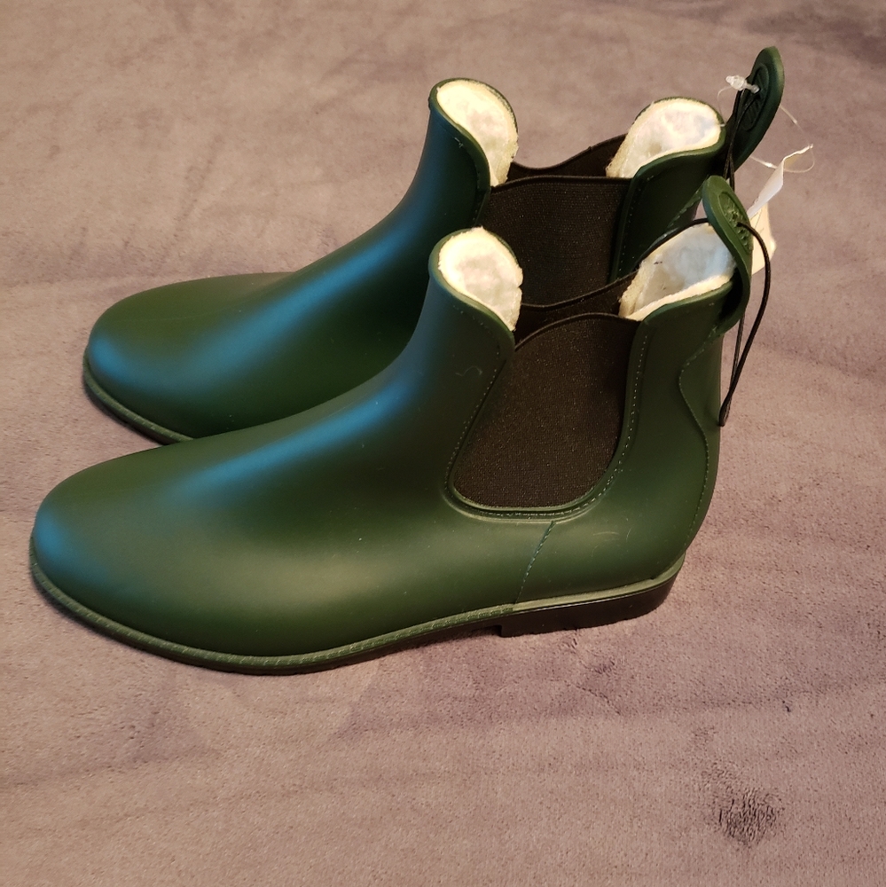 St. John's bay rain boots NWT size 11
